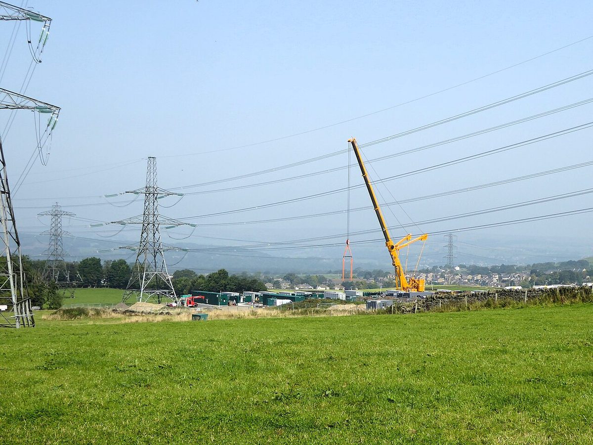 Chantier de construction avec grue