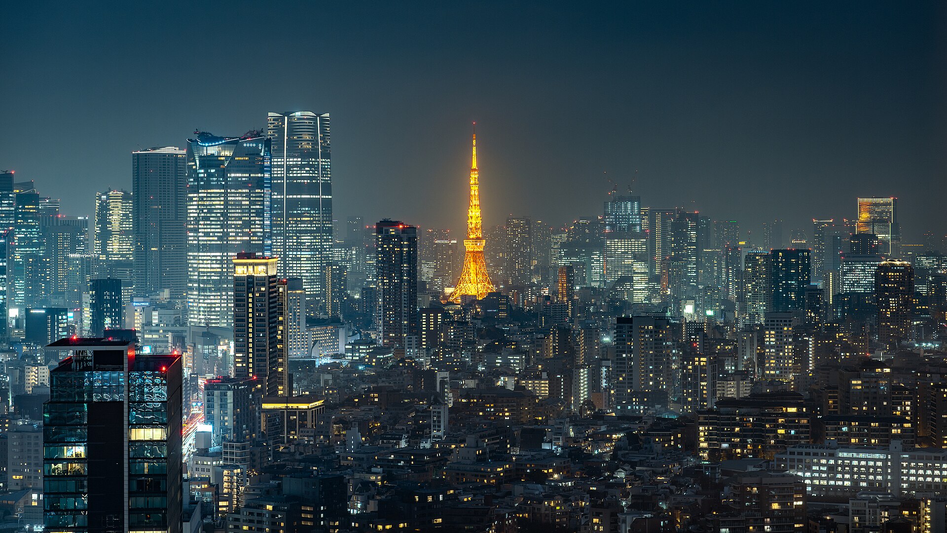 Tours de gratte-ciel illuminées