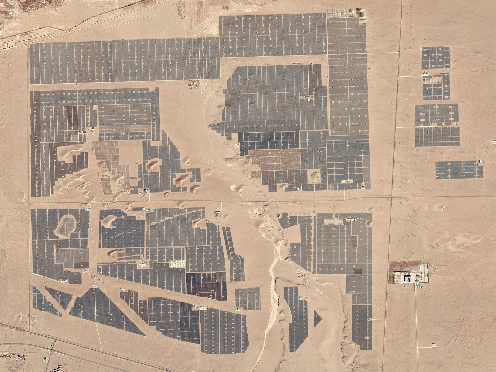 L'échelle est difficile à conceptualiser : la Chine a ajouté l'équivalent d'un pays-continu en énergie renouvelable en un an