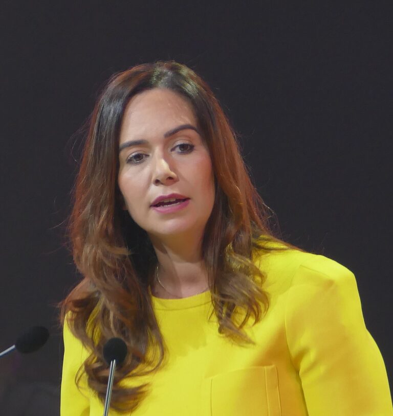 Sarah Knafo, eurodeputee francaise