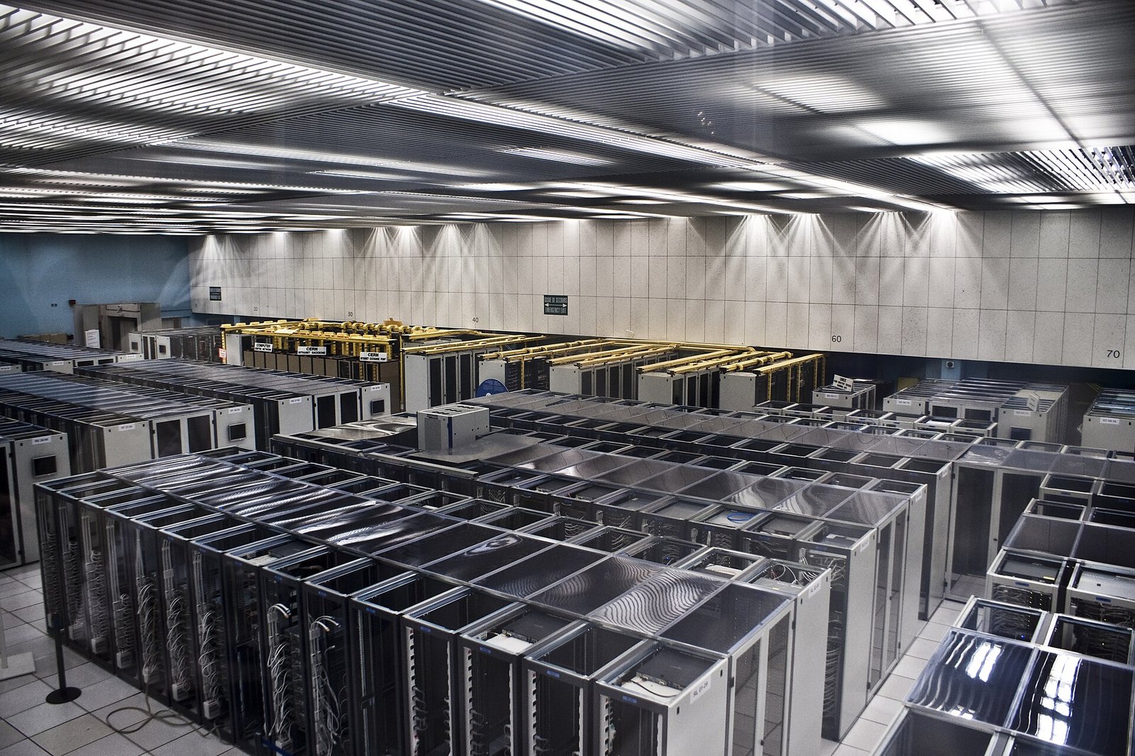 Datacenters massifs : l'infrastructure physique de la course à la superintelligence
