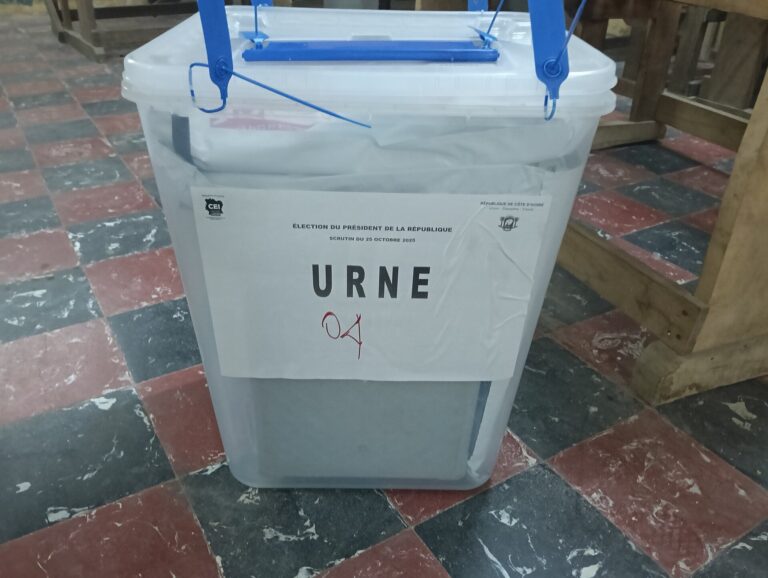 Urne électorale française