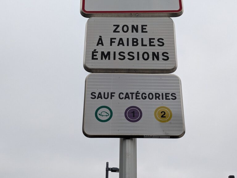 Panneau d’entrée de zone à faibles émissions (ZFE)